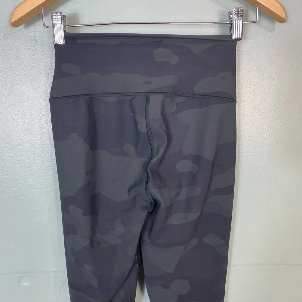 Alo Camo Green Black Leggings‎ Sz XS